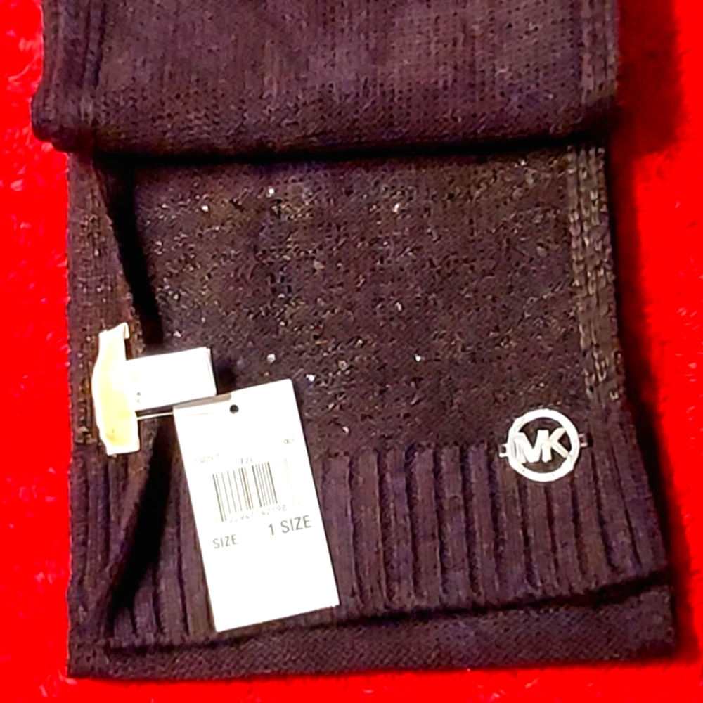 Mk scarf